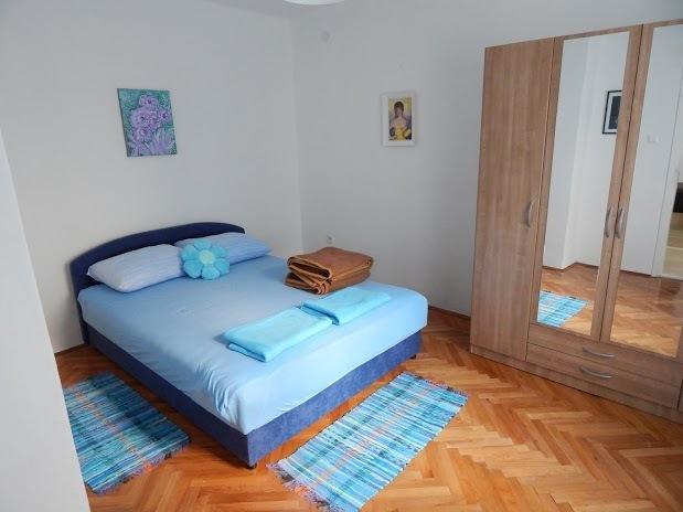 Apartment Skeva Stari Grad Szoba fotó